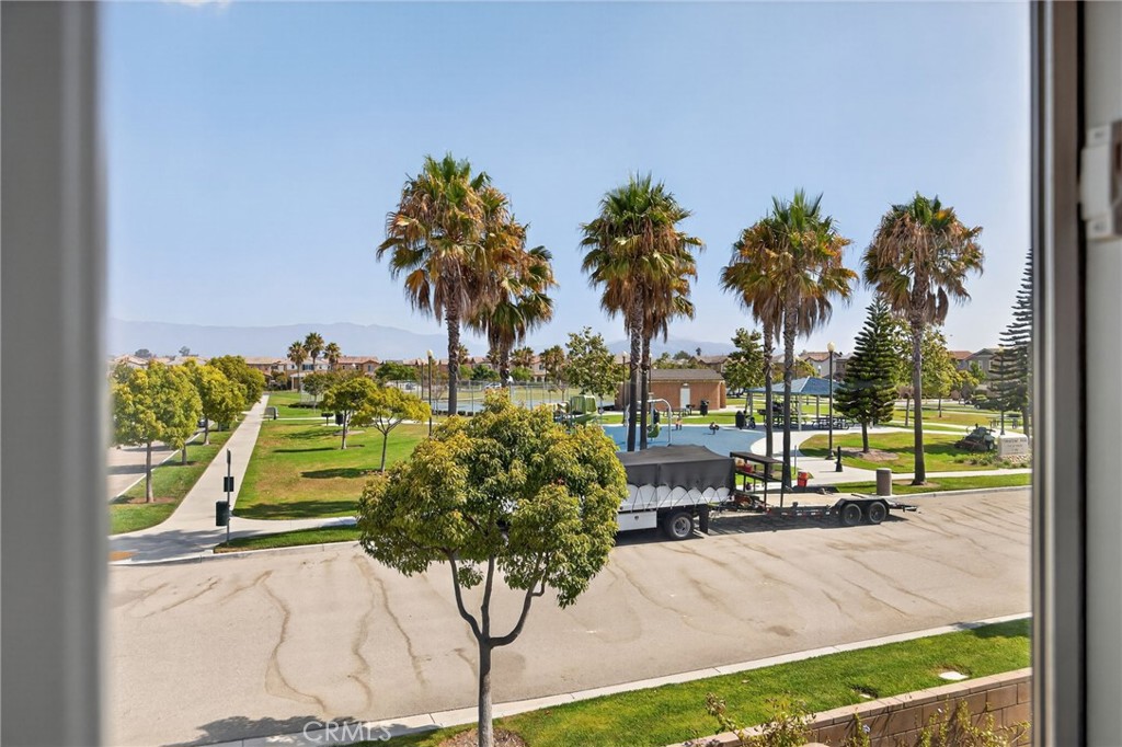 3459 North Oxnard Boulevard Oxnard, CA 93036 - Photo 43 of 54 swimming pool with outdoor seating and garden