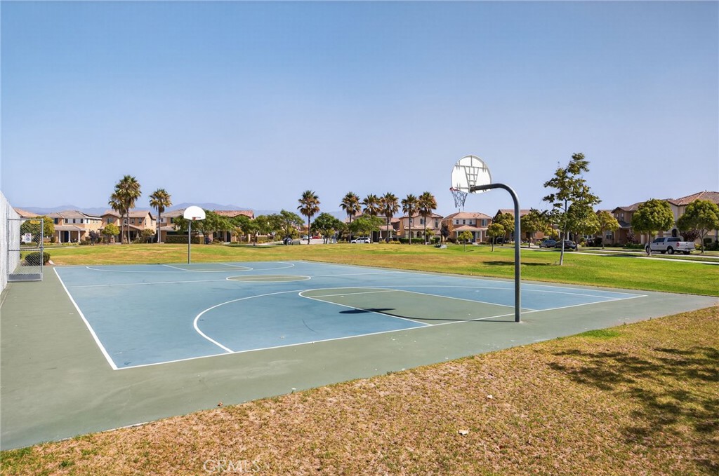3459 North Oxnard Boulevard Oxnard, CA 93036 - Photo 47 of 54 a view of a basket ball ground