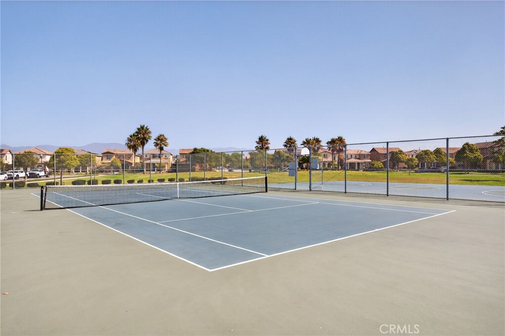 3459 North Oxnard Boulevard Oxnard, CA 93036 - Photo 48 of 54 a view of a tennis court