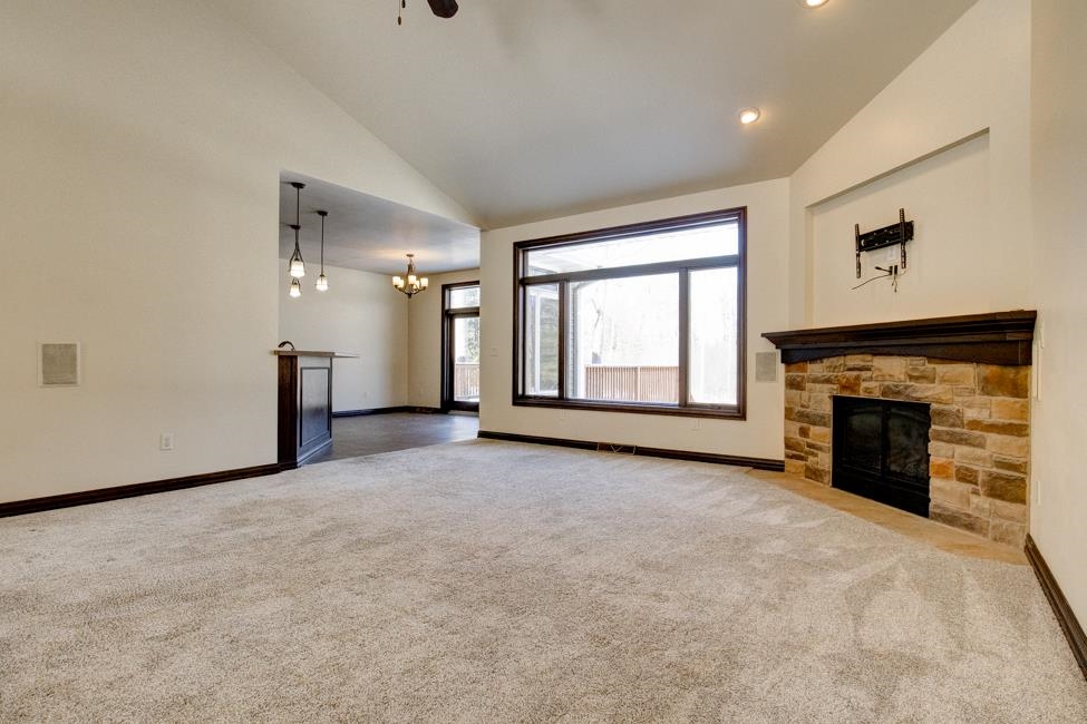 W1374 Madsen Road Marinette, WI 54143 - Photo 4 of 84