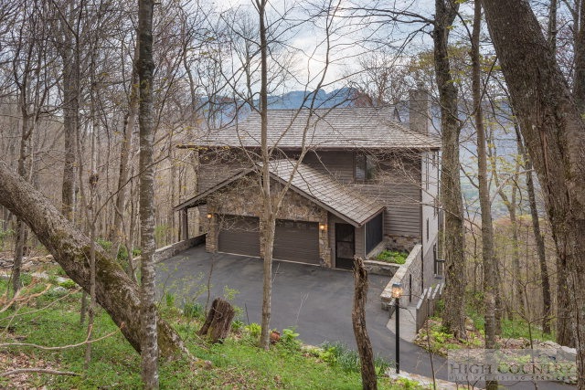 213 Ridge Drive, Unit 2 Linville, NC 28646 - Photo 1 of 13 Gallery Image 1