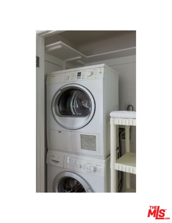 416 South Spring Street, Unit 905 Los Angeles, CA 90013 - Photo 13 of 19 a view of kitchen and sink