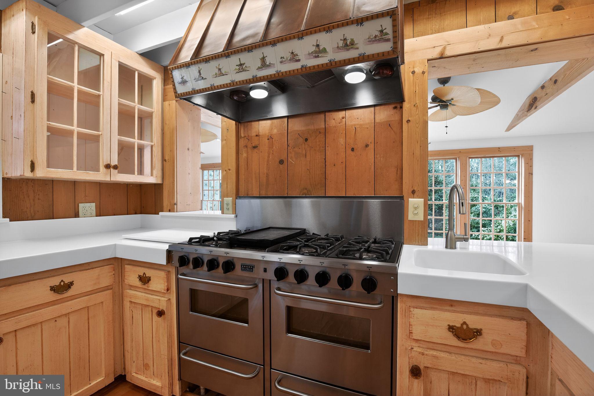 20045 Tower Hill Road Leonardtown, MD 20650 - Photo 18 of 65 Kitchen w/ 6 burner, gas stove, View I.