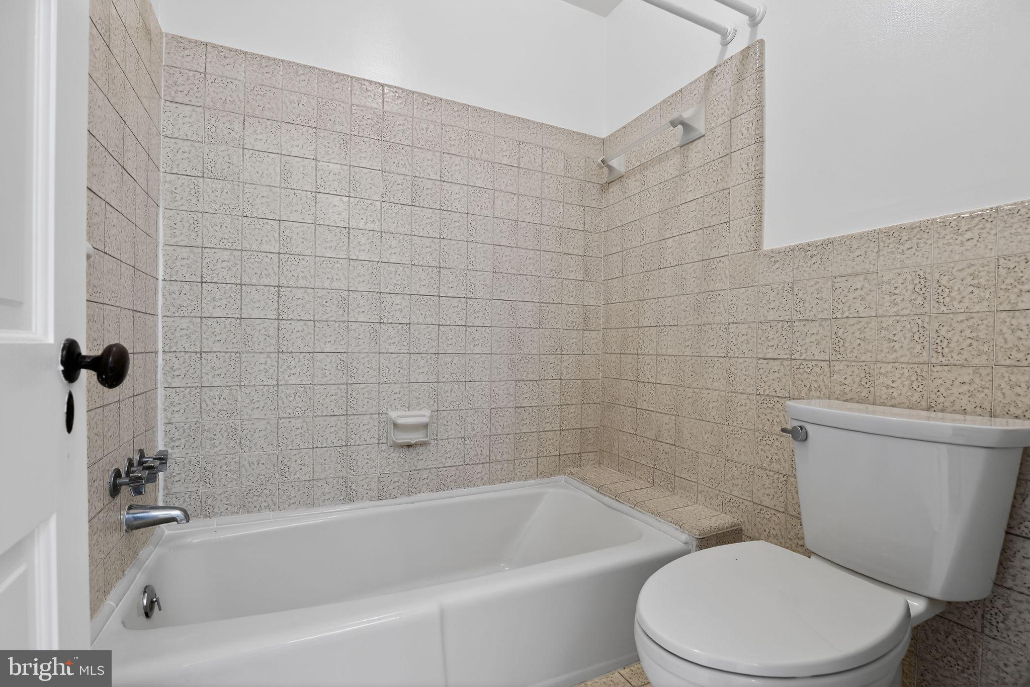 20045 Tower Hill Road Leonardtown, MD 20650 - Photo 48 of 65 En-suite bath