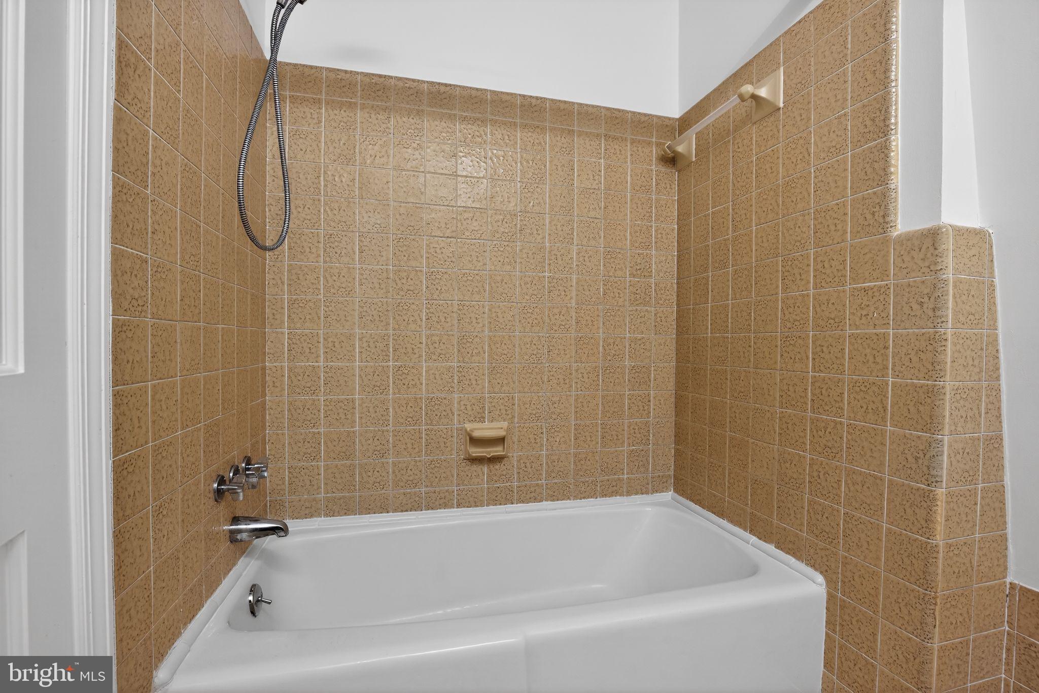 20045 Tower Hill Road Leonardtown, MD 20650 - Photo 50 of 65 Upper 2nd bath