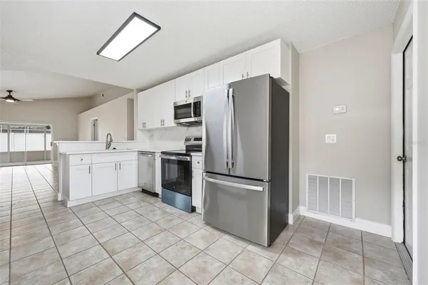 $2,395 | 12714 Paddle Court, Orlando, FL 32828