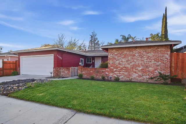 $430,000 | 1402 West Orangeburg Avenue, Modesto, CA 95350
