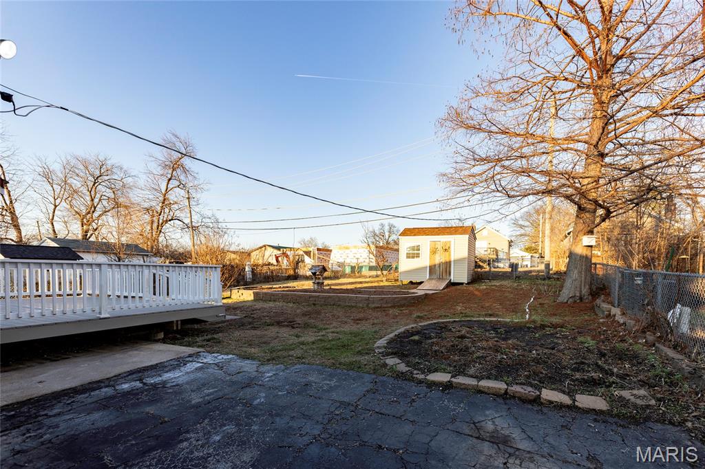 615 Reavis Barracks Road St. Louis, MO 63125 - Photo 14 of 16