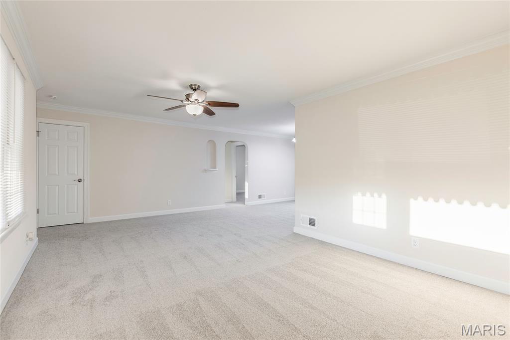 615 Reavis Barracks Road St. Louis, MO 63125 - Photo 4 of 16