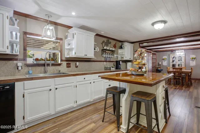 $205,000 | 2418 Louisiana Drive, New Iberia, LA 70560