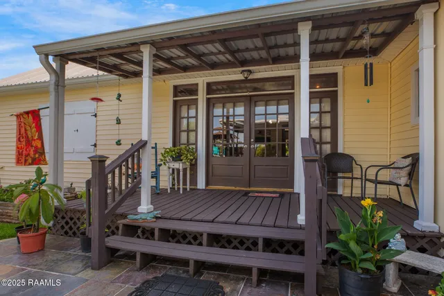 $205,000 | 2418 Louisiana Drive, New Iberia, LA 70560