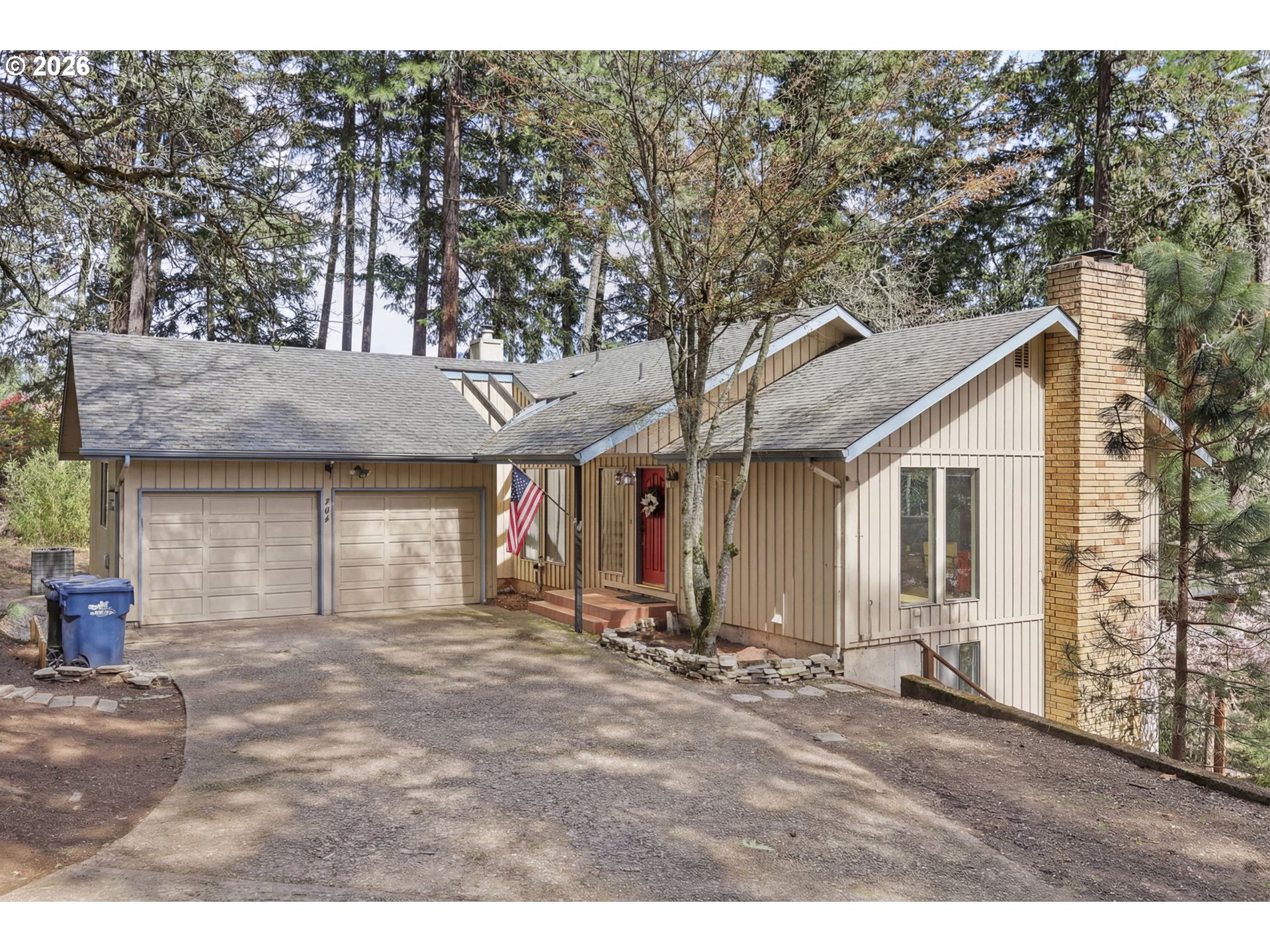 784 Brookside Drive Eugene, OR 97405 - Photo 2 of 32