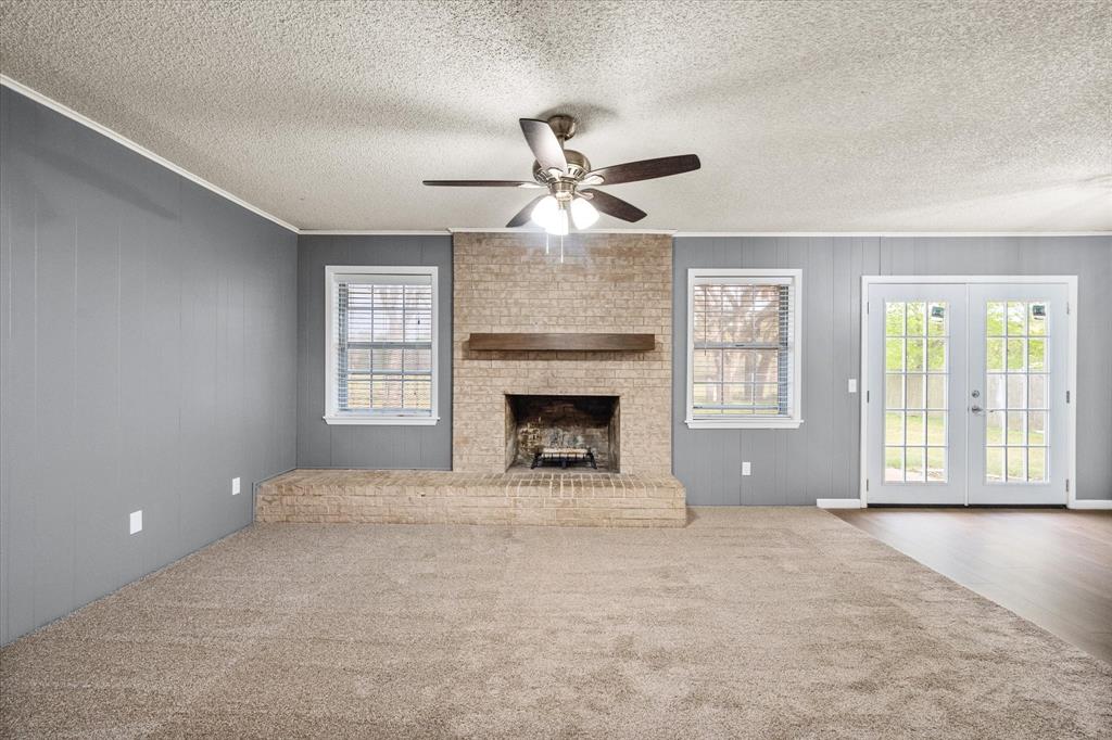 536 Robindale Lane Fairfield, TX 75840 - Photo 8 of 38 a view of a livingroom with a fireplace and window