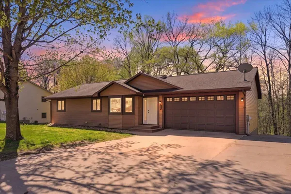 $369,900 | 269 East Sunset Lane, Ellsworth, WI 54011