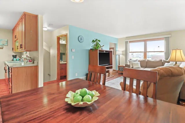 $230,000 | 1690 Drum Corps Drive, Unit H, Menasha, WI 54952