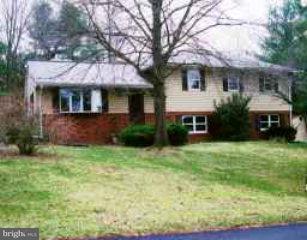 1090 Richmond Road Lancaster, PA 17603 - Photo 1 of 1 Gallery Image 1