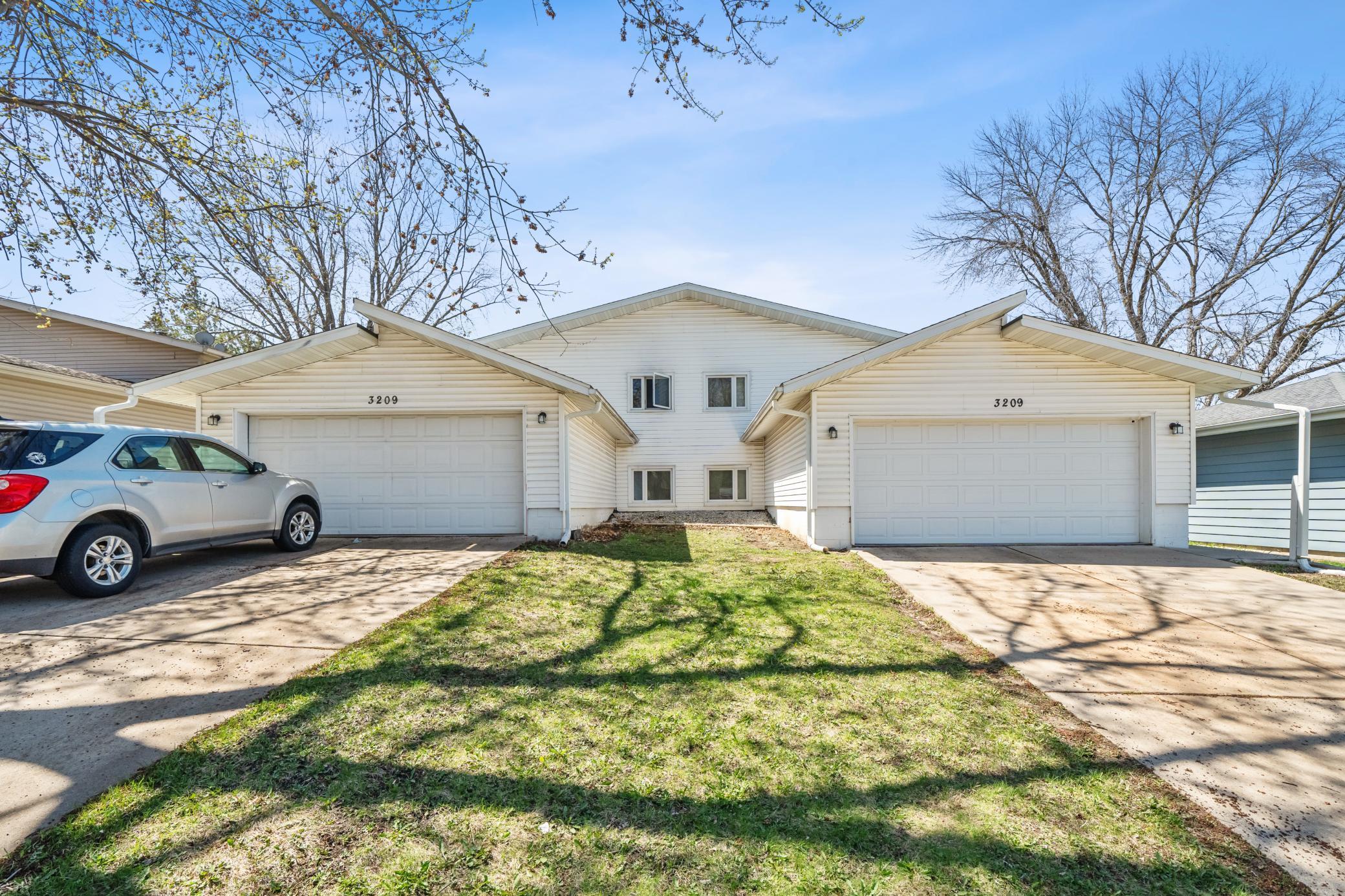 3209 15th Avenue Northwest Rochester, MN 55901 - Photo 1 of 19 Gallery Image 1