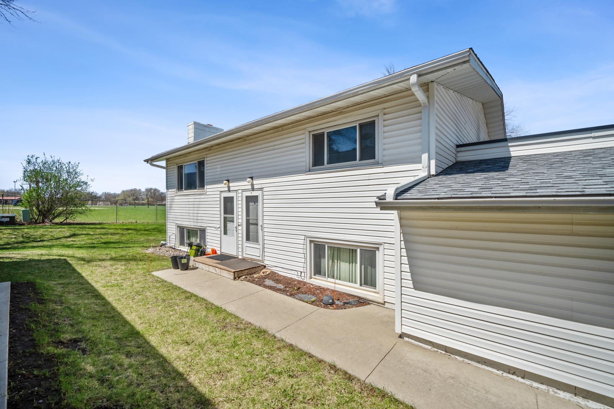 3209 15th Avenue Northwest Rochester, MN 55901 - Photo 3 of 19 Gallery Image 3