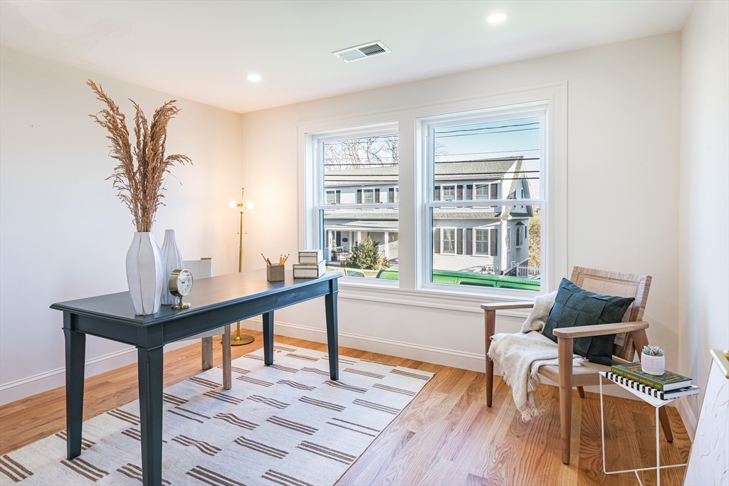 160 Green Street Marblehead, MA 01945 - Photo 19 of 38