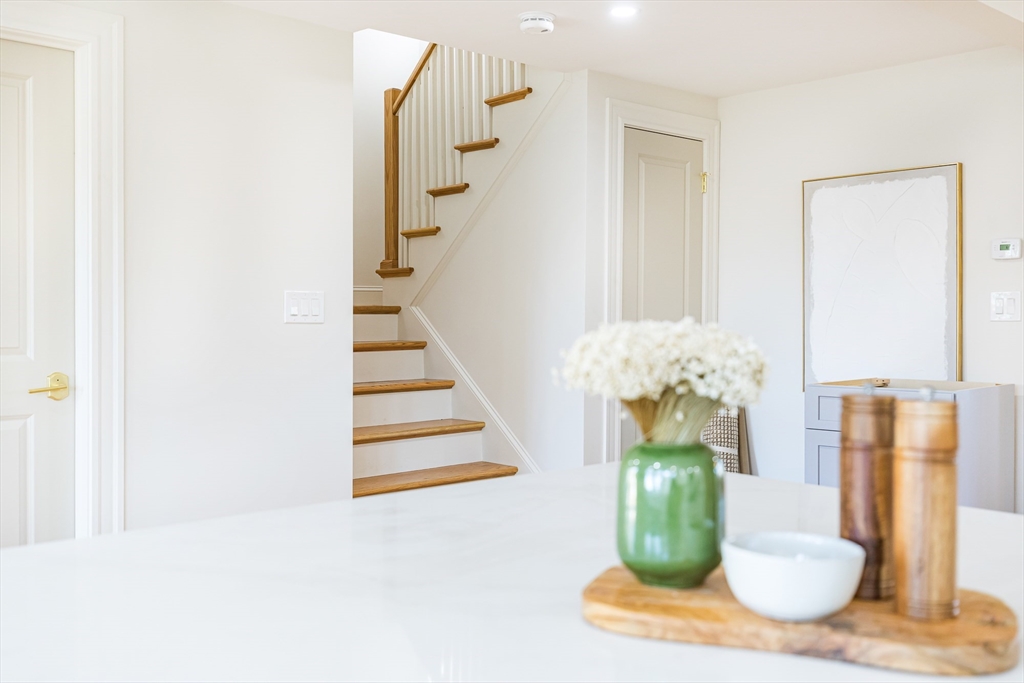 160 Green Street Marblehead, MA 01945 - Photo 23 of 38