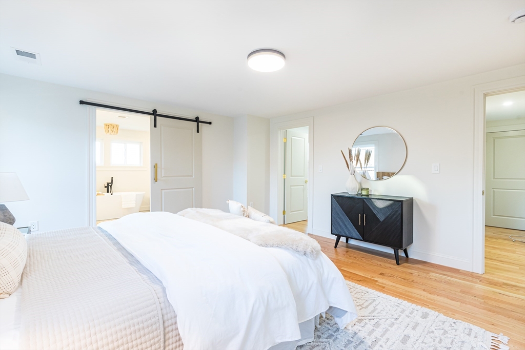 160 Green Street Marblehead, MA 01945 - Photo 31 of 38