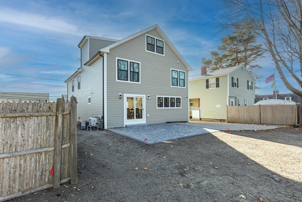 160 Green Street Marblehead, MA 01945 - Photo 36 of 38