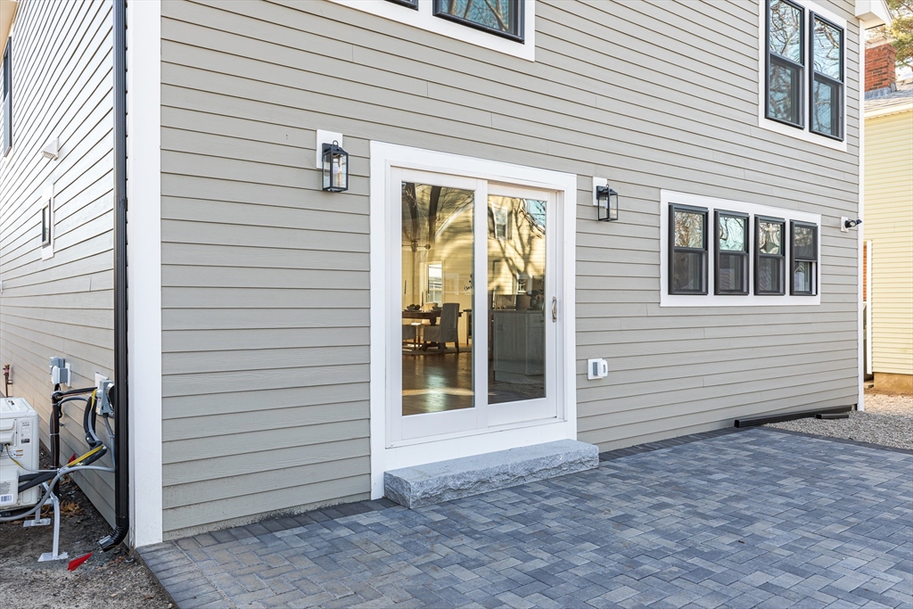 160 Green Street Marblehead, MA 01945 - Photo 37 of 38