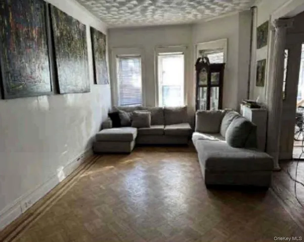 $900,000 | 3217 Beverley Road | Flatbush