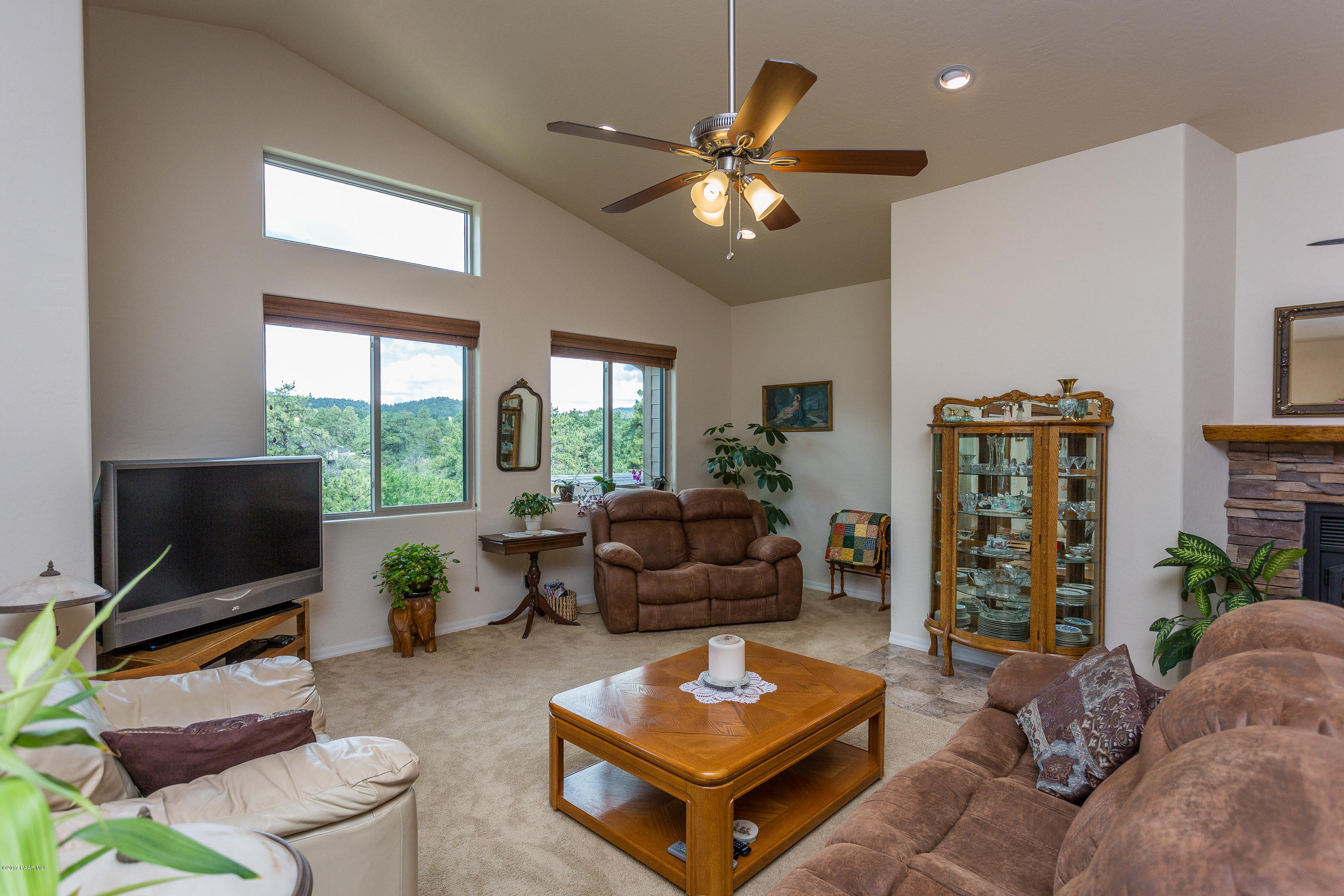 2050 Thumb Butte Road Prescott, AZ 86305 - Photo 4 of 26 010_Living Room