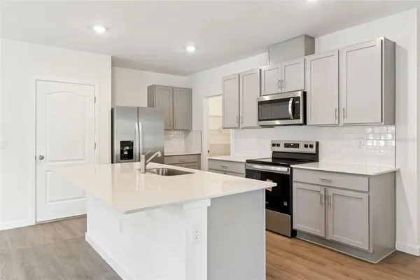 $3,200 | 2113 Walnut Crk Drive, Kissimmee, FL 34744