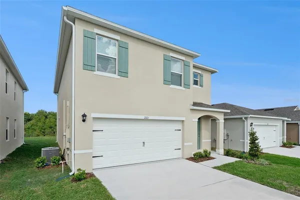 $3,200 | 2113 Walnut Crk Drive, Kissimmee, FL 34744