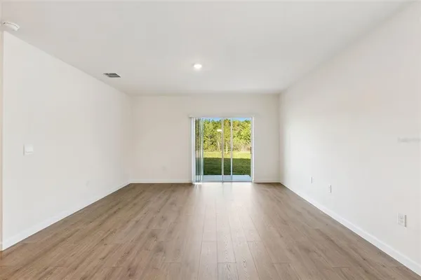 $3,200 | 2113 Walnut Crk Drive, Kissimmee, FL 34744