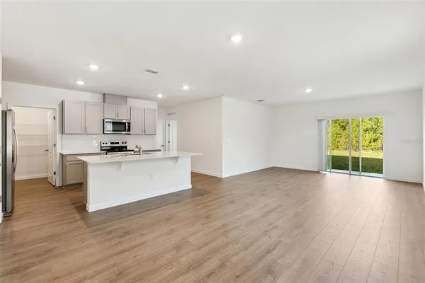 $3,050 | 2113 Walnut Crk Drive, Kissimmee, FL 34744