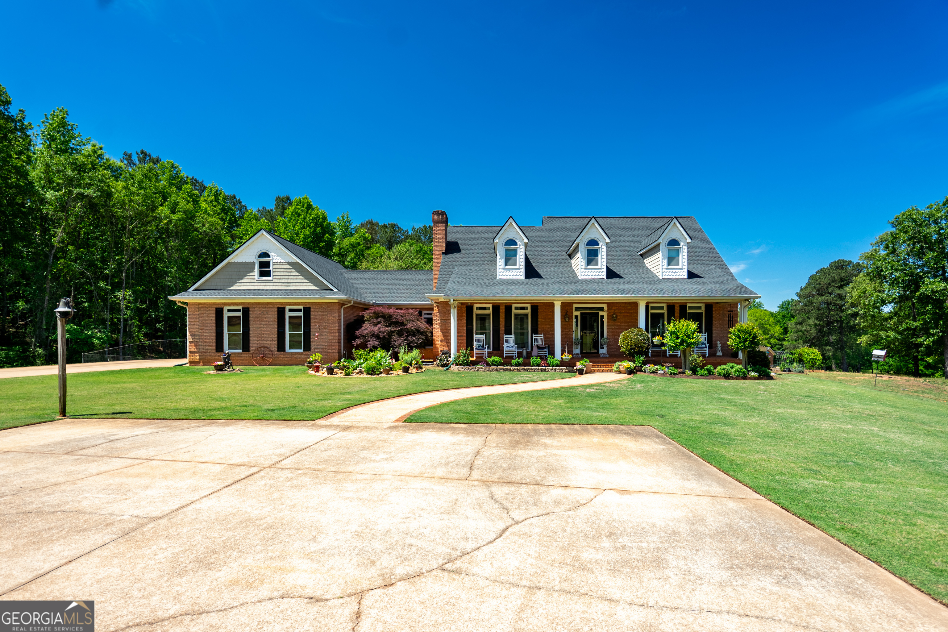 529 Floyd Road Pine Mountain, GA 31822 - Photo 1 of 116