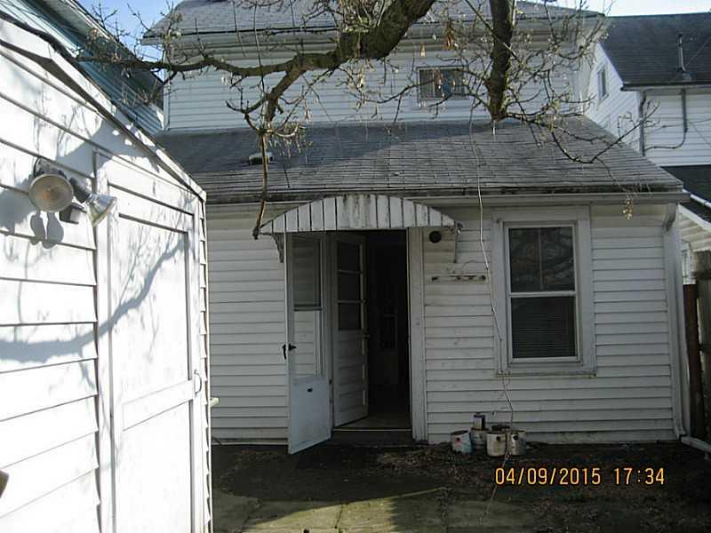 828 Kenton Street Springfield, OH 45505 - Photo 2 of 5