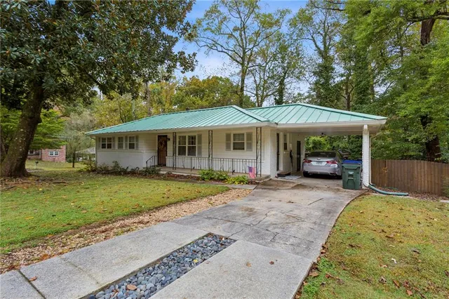 $2,700 | 2592 Woodacres Road Northeast, Atlanta, GA 30345