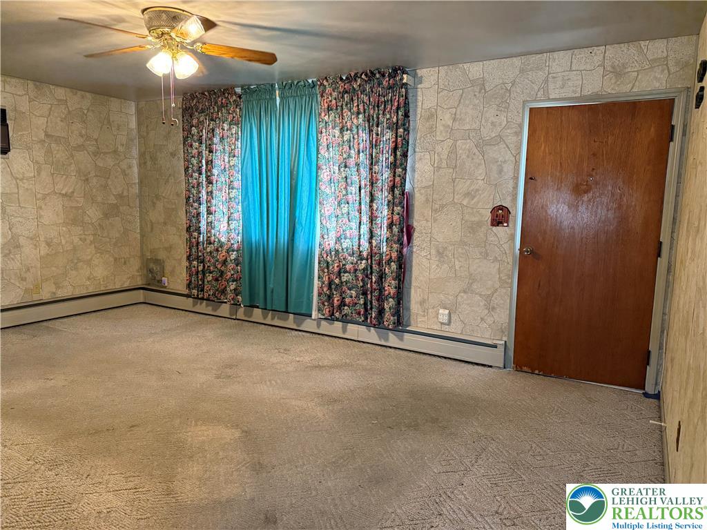 904 Municipal Road Walnutport, PA 18088 - Photo 3 of 15 Gallery Image 3
