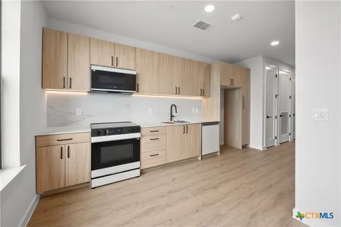 $185,000 | 634 Central Parkway, Unit 1212, New Braunfels, TX 78130