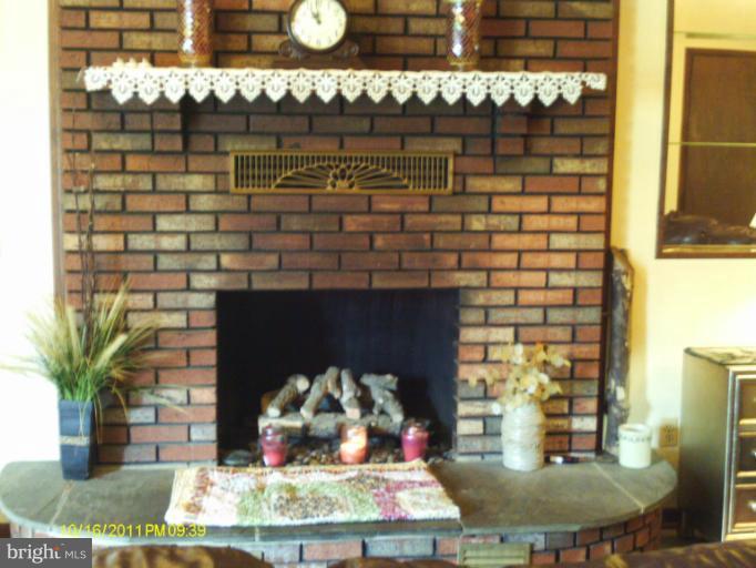 8171 Lea Road Pasadena, MD 21122 - Photo 26 of 30 Interior (General)