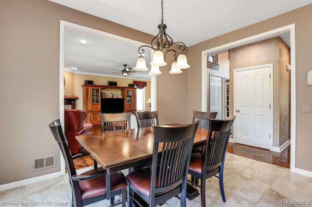 121 Woodward Road Canton, MI 48188 - Photo 22 of 47