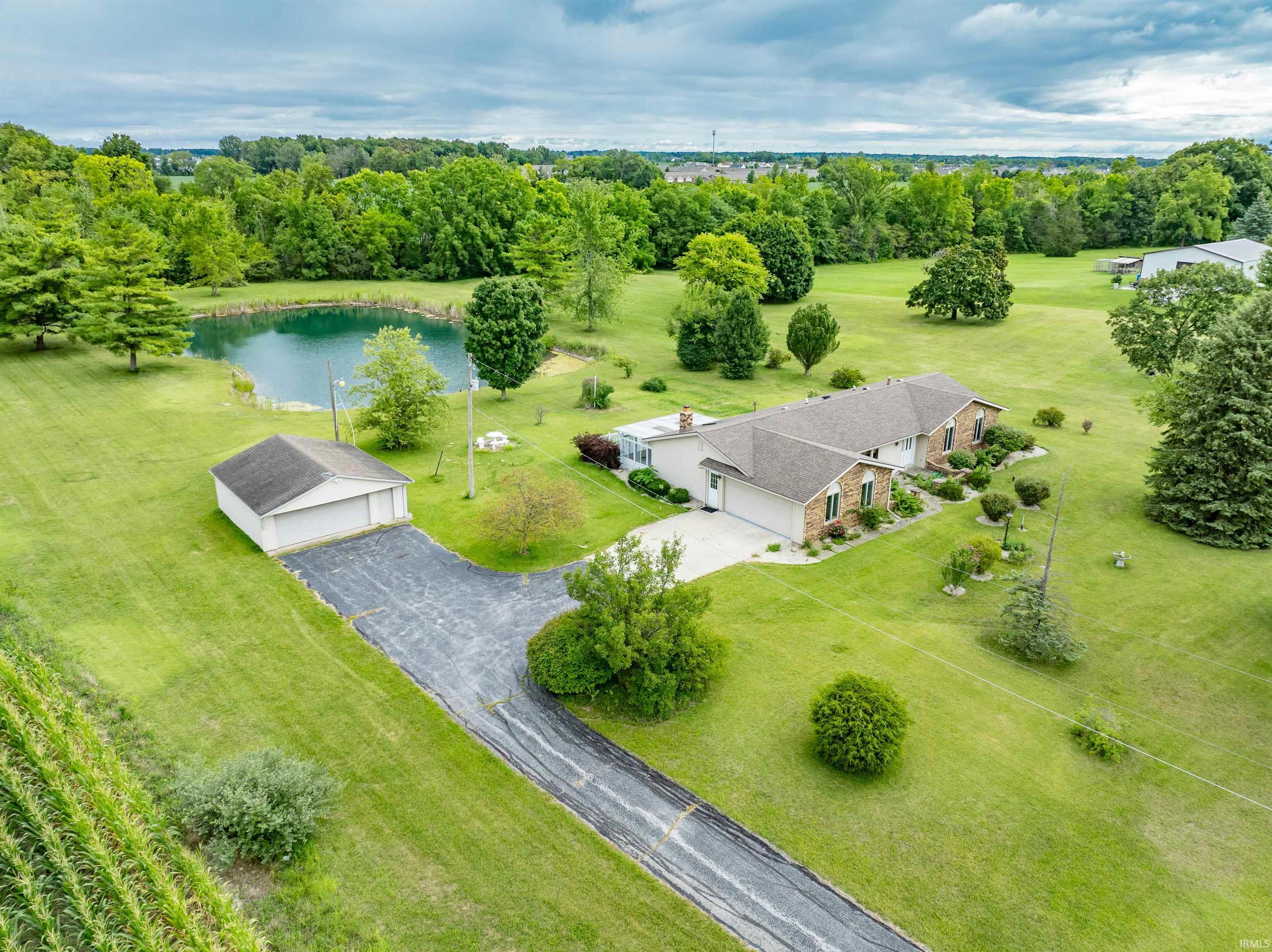 14802 Illinois Road Fort Wayne, IN 46814 - Photo 2 of 29