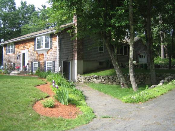 223 Mammoth Road Pelham, NH 03076 - Photo 1 of 1