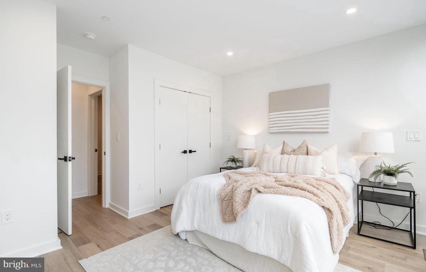 136 Q Street Northwest, Unit 2 Washington, DC 20001 - Photo 13 of 24 Primary bedroom