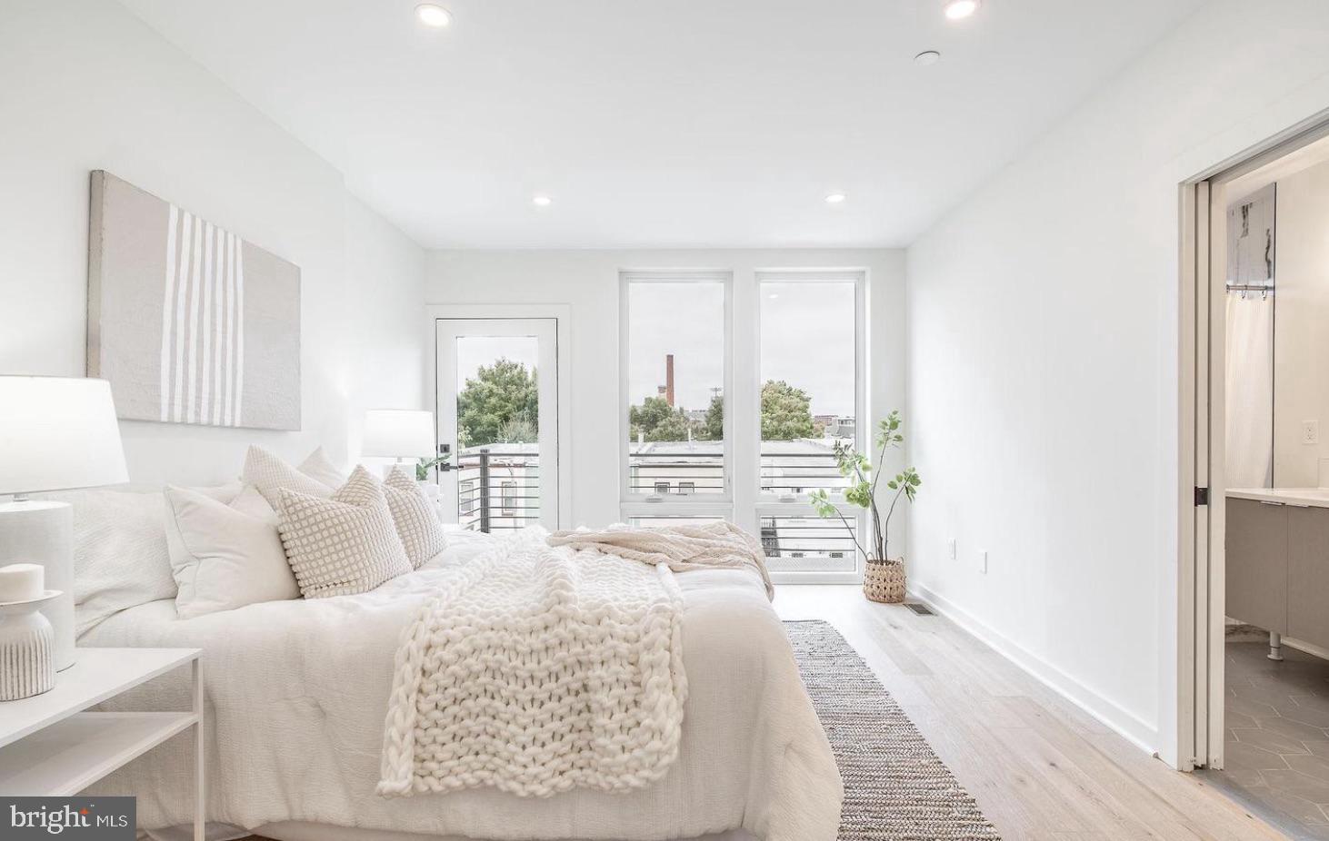 136 Q Street Northwest, Unit 2 Washington, DC 20001 - Photo 15 of 24