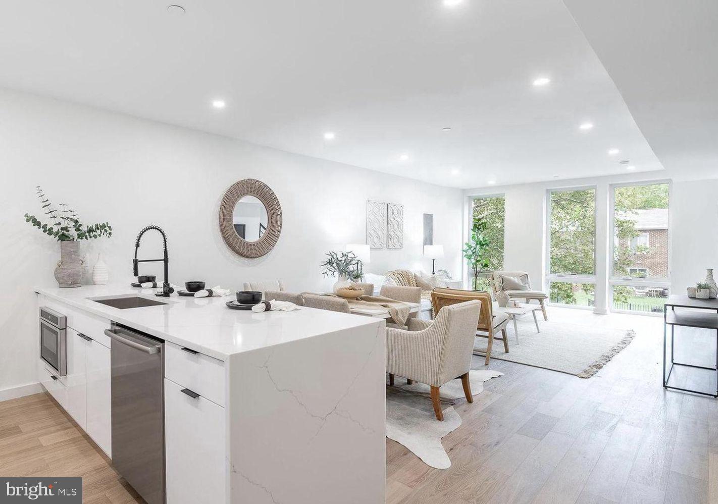 136 Q Street Northwest, Unit 2 Washington, DC 20001 - Photo 2 of 24