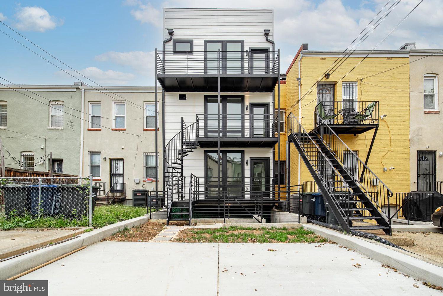 136 Q Street Northwest, Unit 2 Washington, DC 20001 - Photo 22 of 24 Private parking