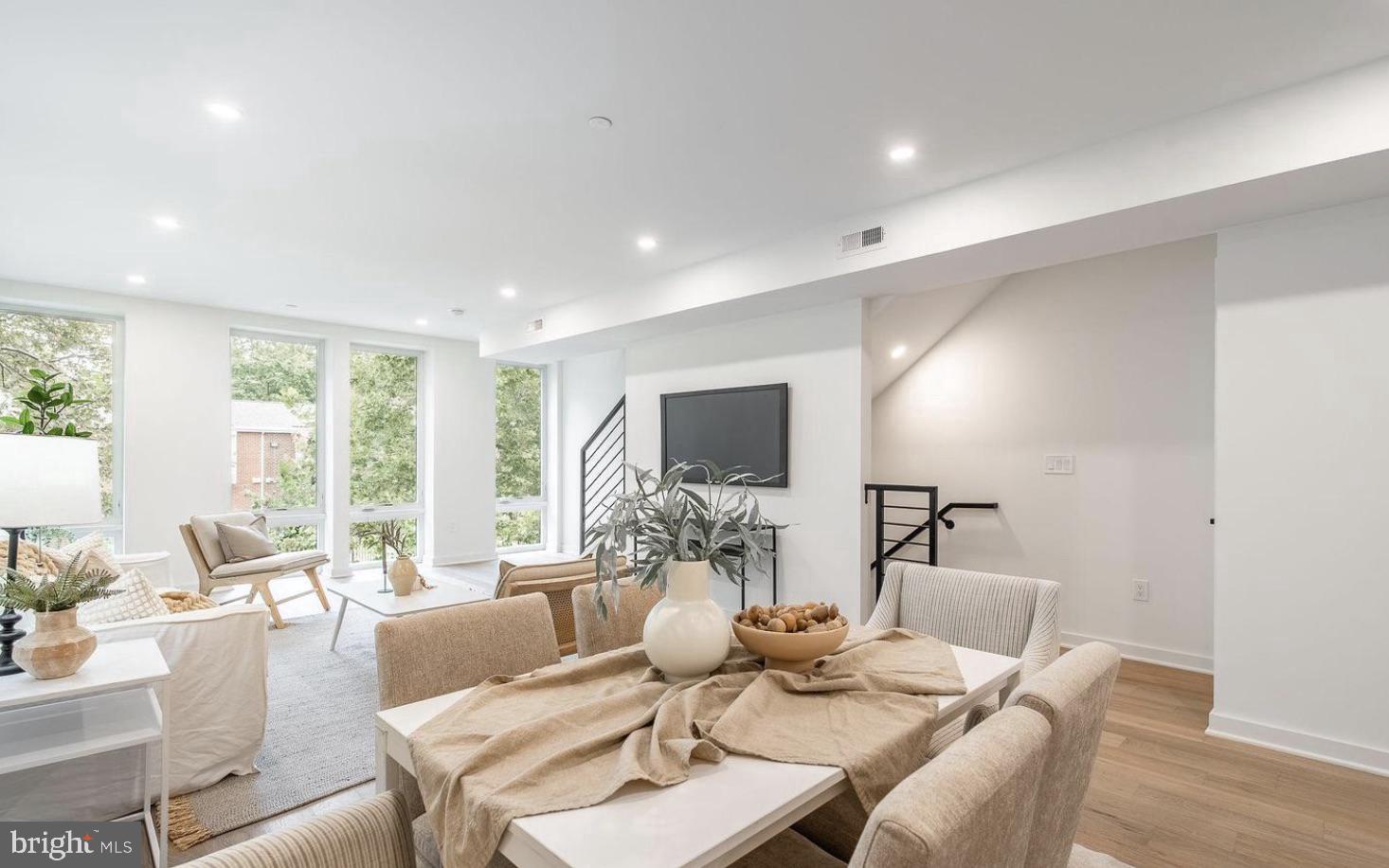 136 Q Street Northwest, Unit 2 Washington, DC 20001 - Photo 8 of 24