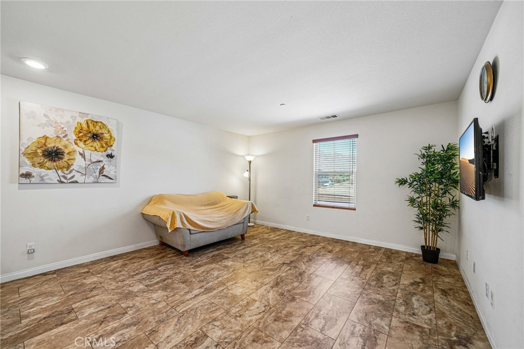 7908 Zona Court Riverside, CA 92507 - Photo 18 of 38 Loft