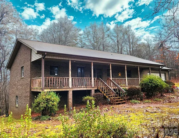 $400,000 | 2919 Teton Drive, Newton, NC 28658