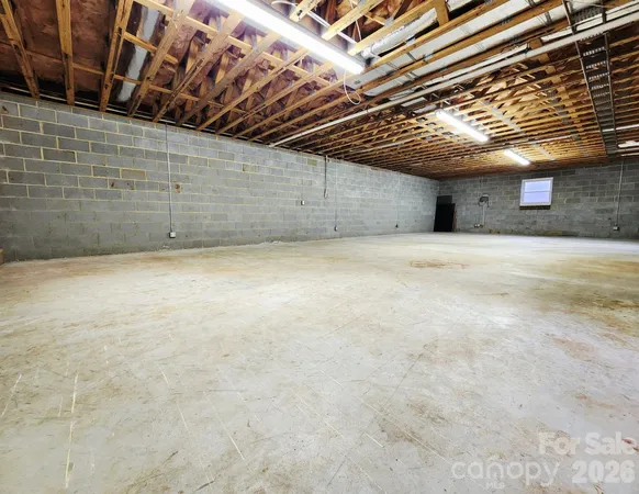 $400,000 | 2919 Teton Drive, Newton, NC 28658